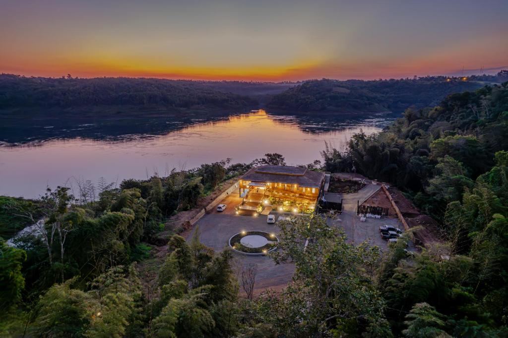 Pristine Iguazú Luxury Camp en su destino