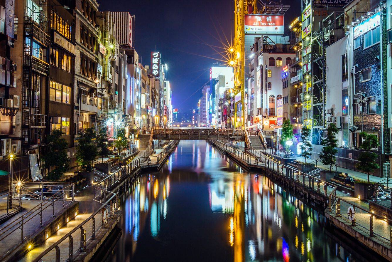 W Osaka en su destino