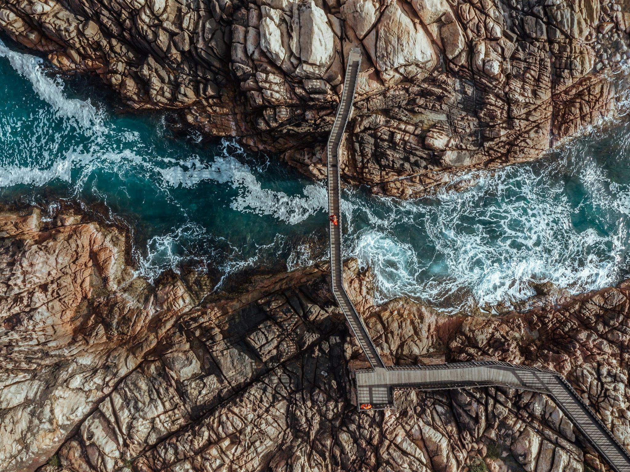 Perth | LAT.40