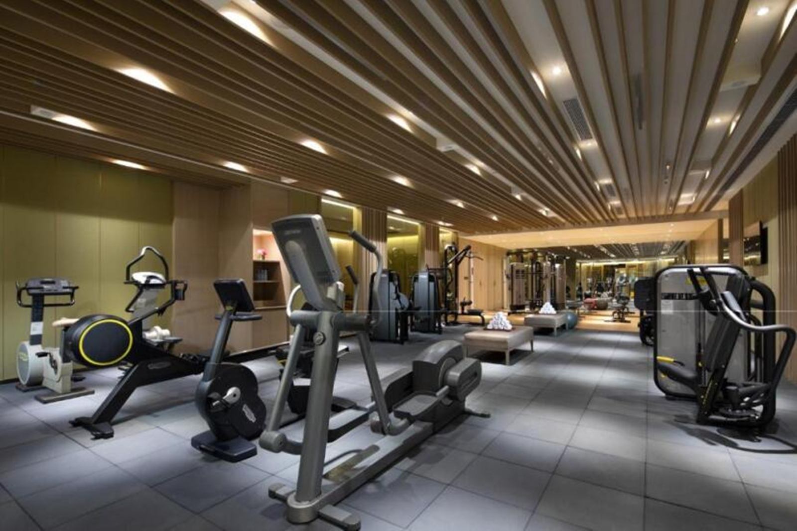 Crowne Plaza Shanghai Nanjing Road by IHG en Shanghai
