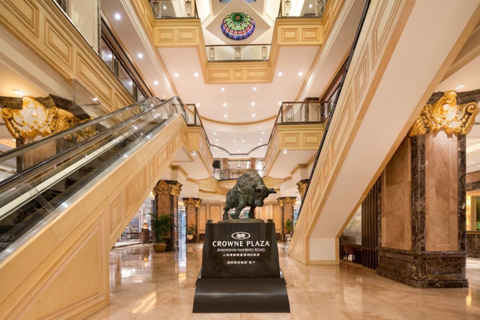 Crowne Plaza Shanghai Nanjing Road by IHG en Shanghai