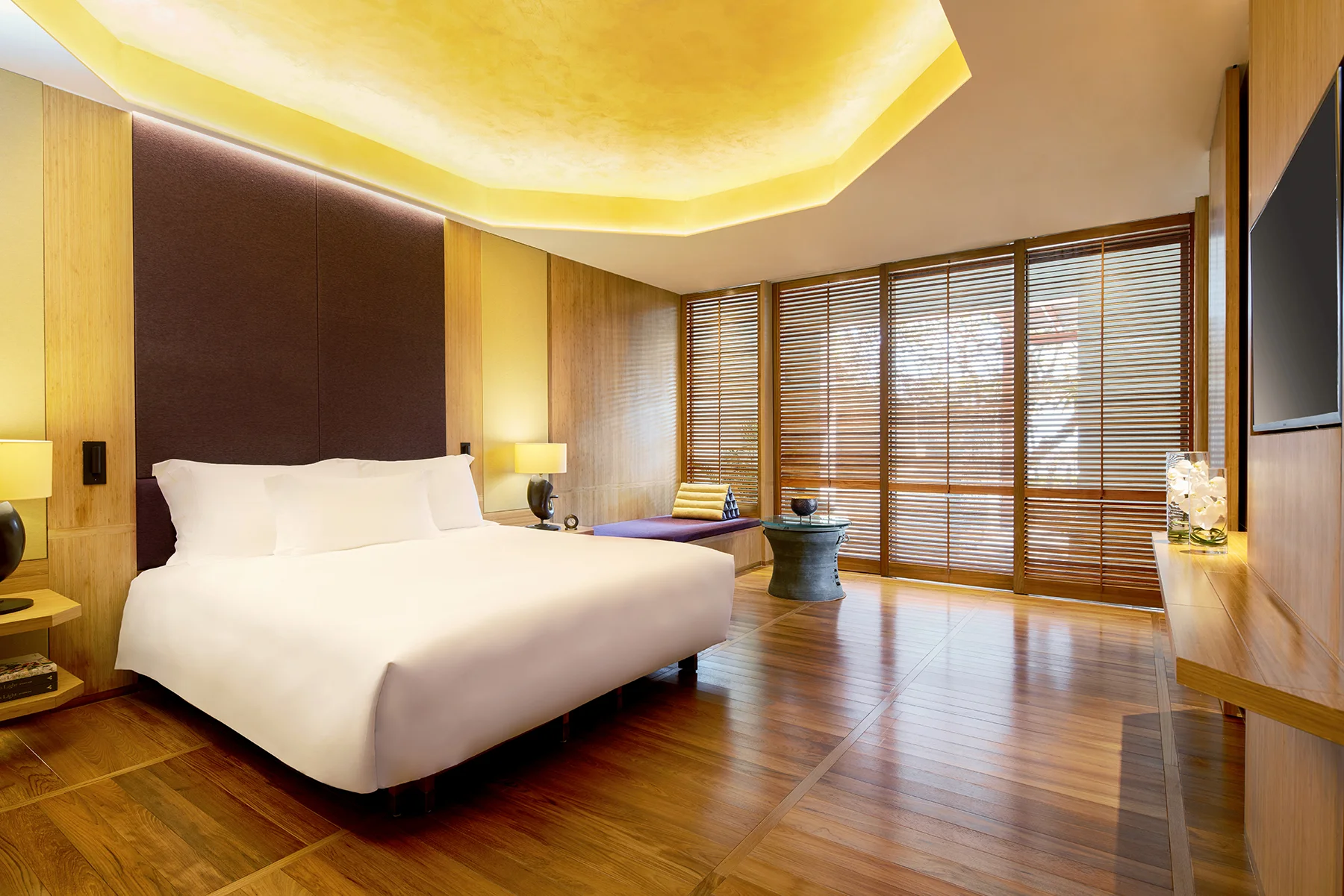 Chiva som – golden bo suite bedroom