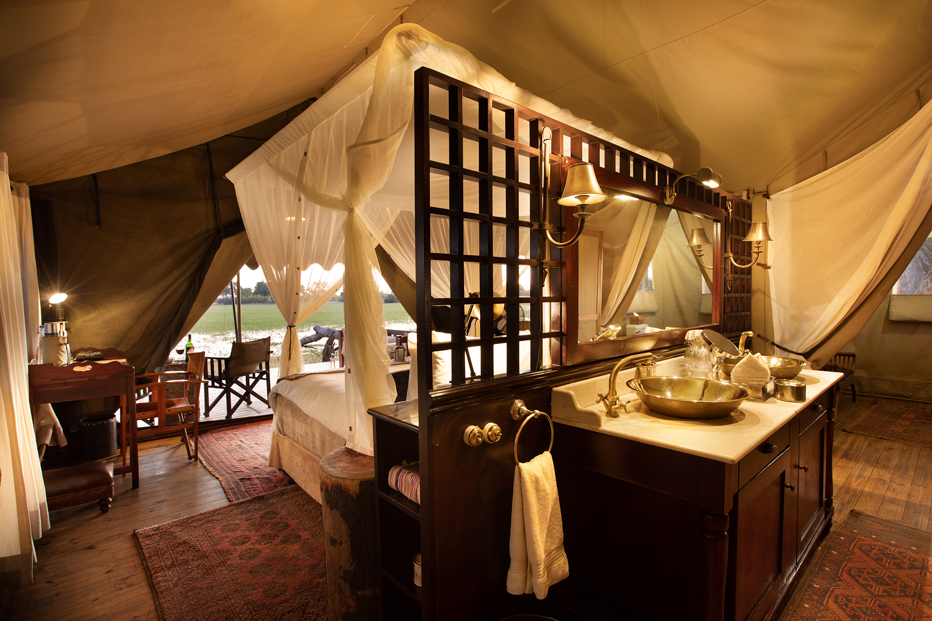 Great plains duba explorers camp guest tent vanity
