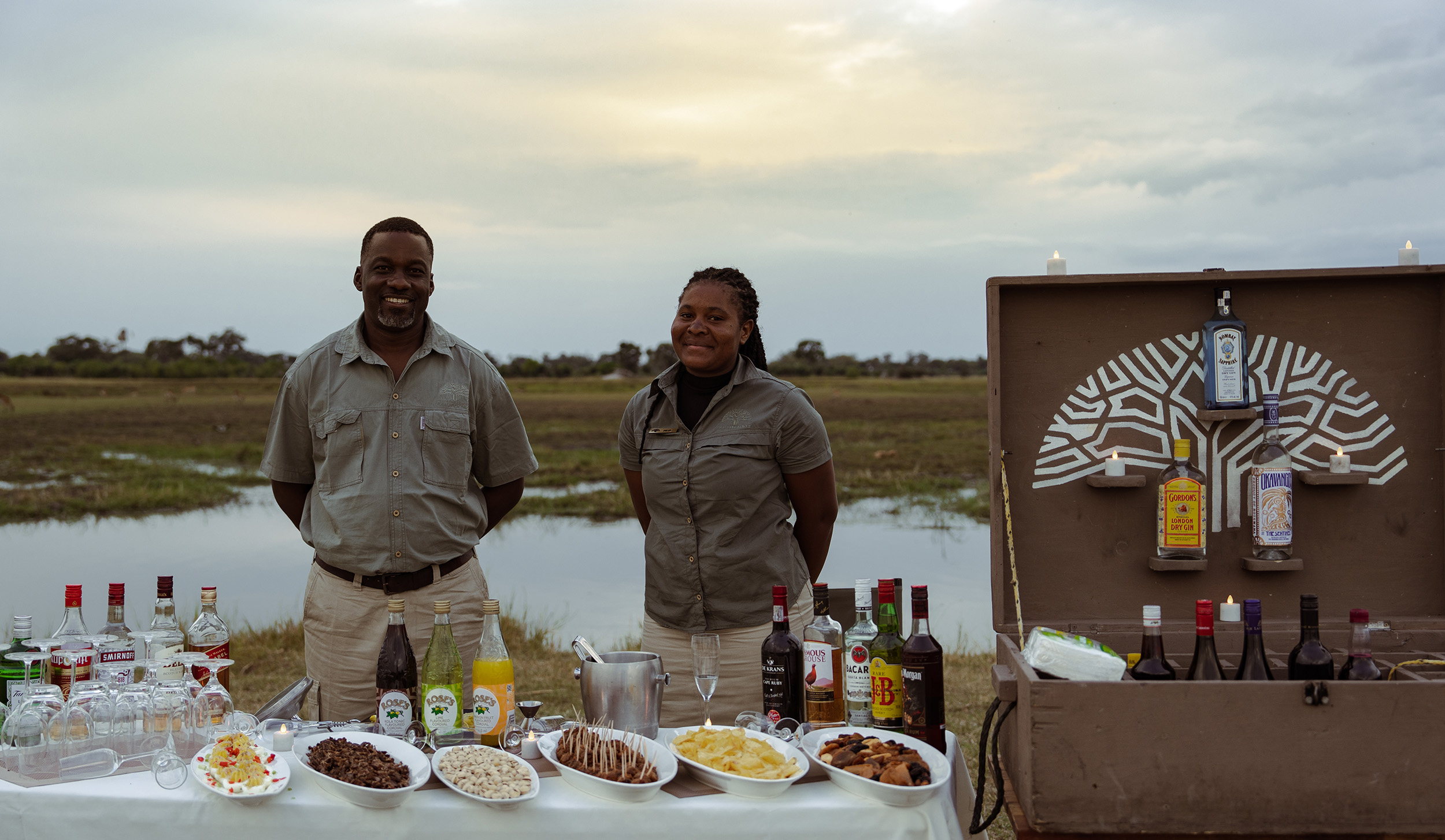 Machaba safaris botswana gomoti camp dining