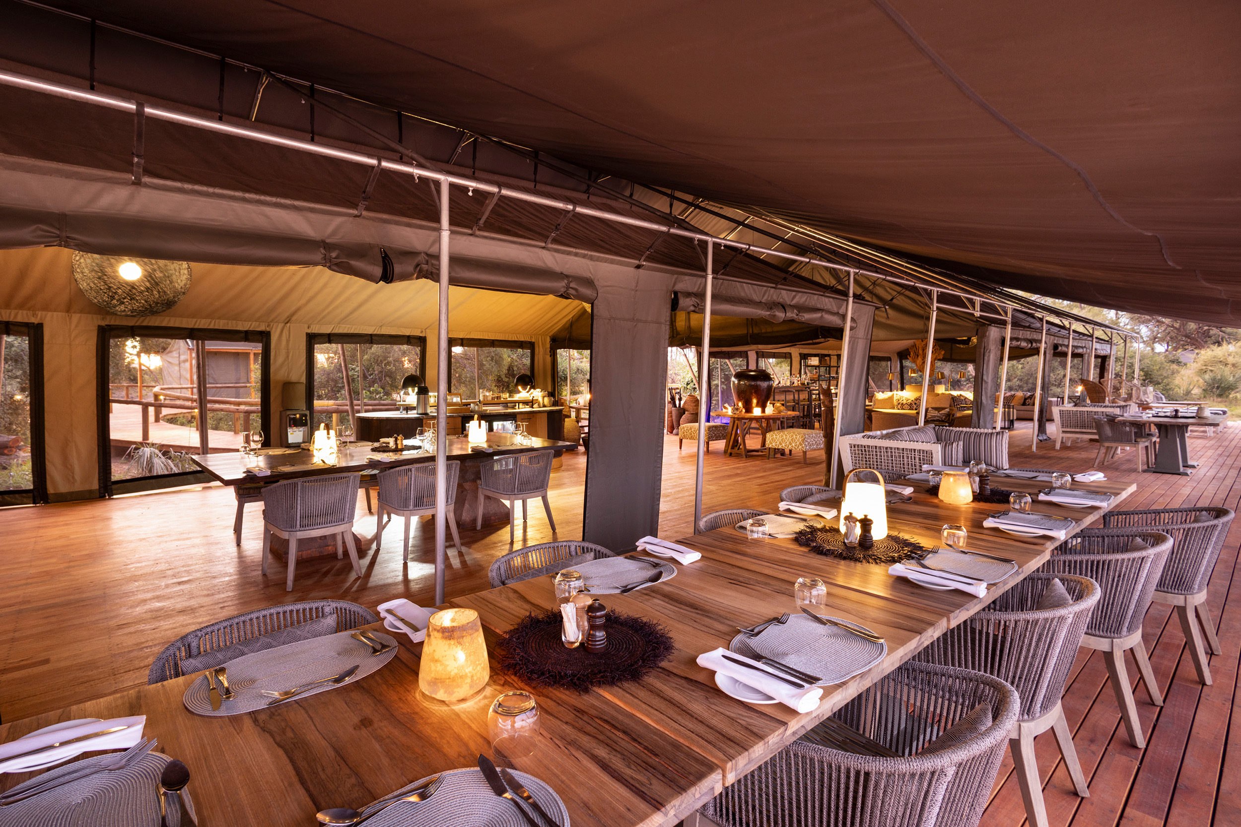 Machaba safaris botswana gomoti camp dining