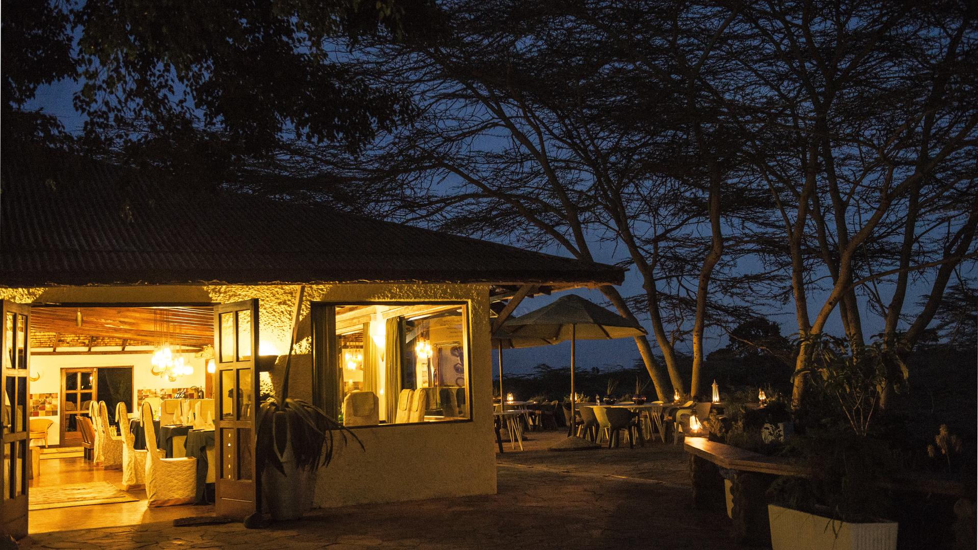 Fullmoon hatari lounge sivan askayo hatari and arusha 39