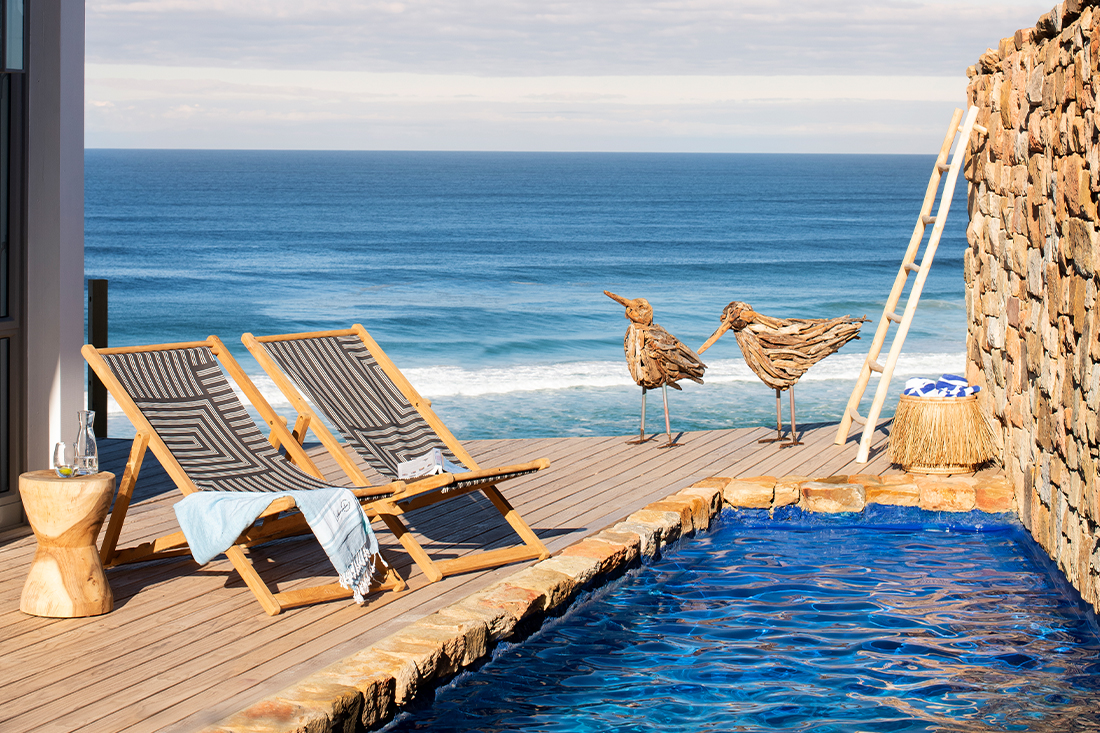 1100x733 0004 11 lekkerwater beach lodge main area swimming pool