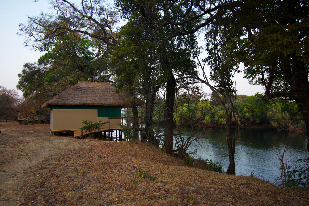 Lunga Kikuji Camp en su destino