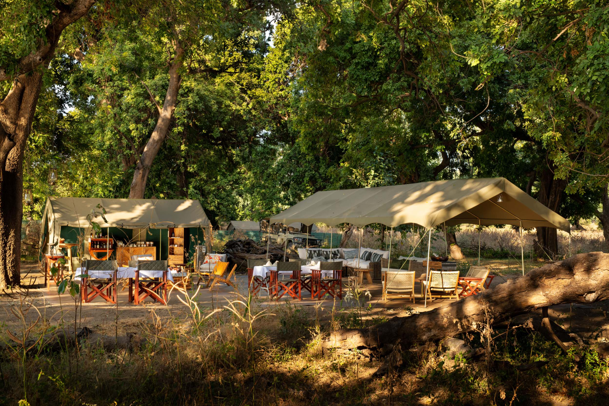 Mana River Camp en su destino
