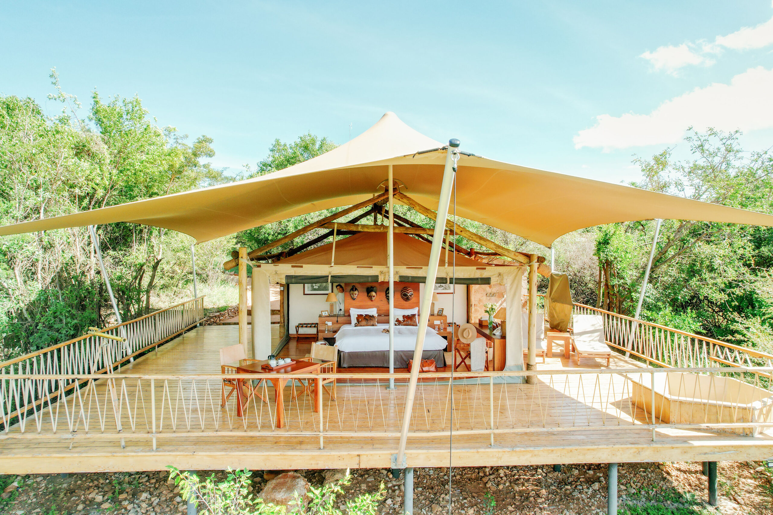 Tent mara bushtops © oliver fly photography 1
