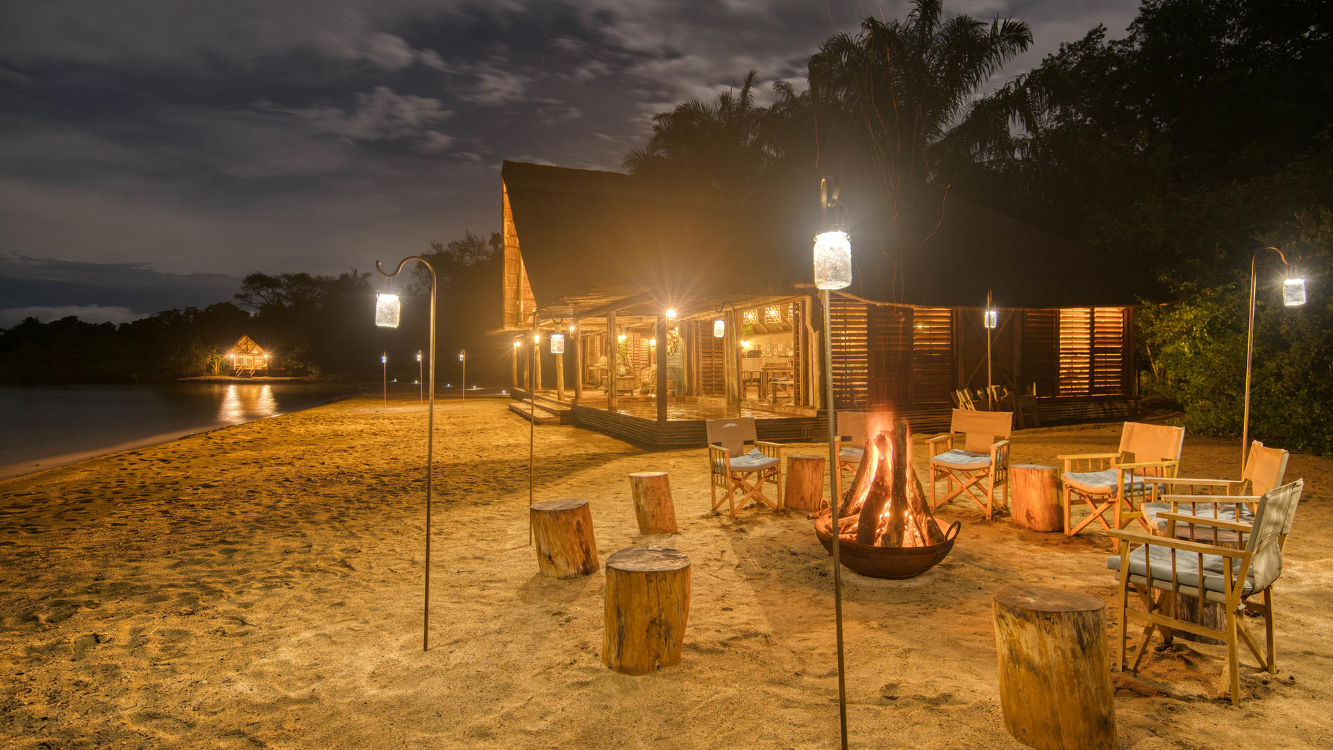 Mm mahale fireplace21