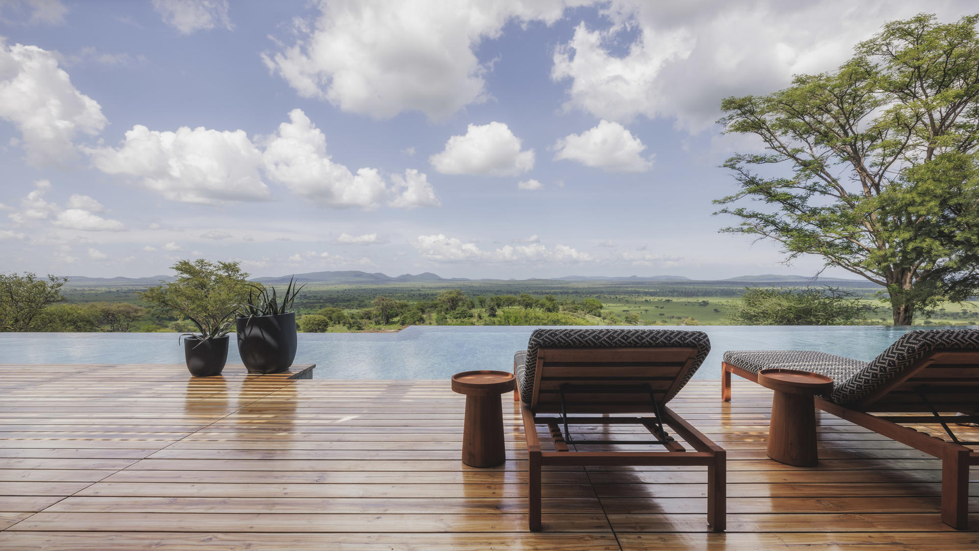 1737534145647 poolbeds%26amp%3bviewdaytime