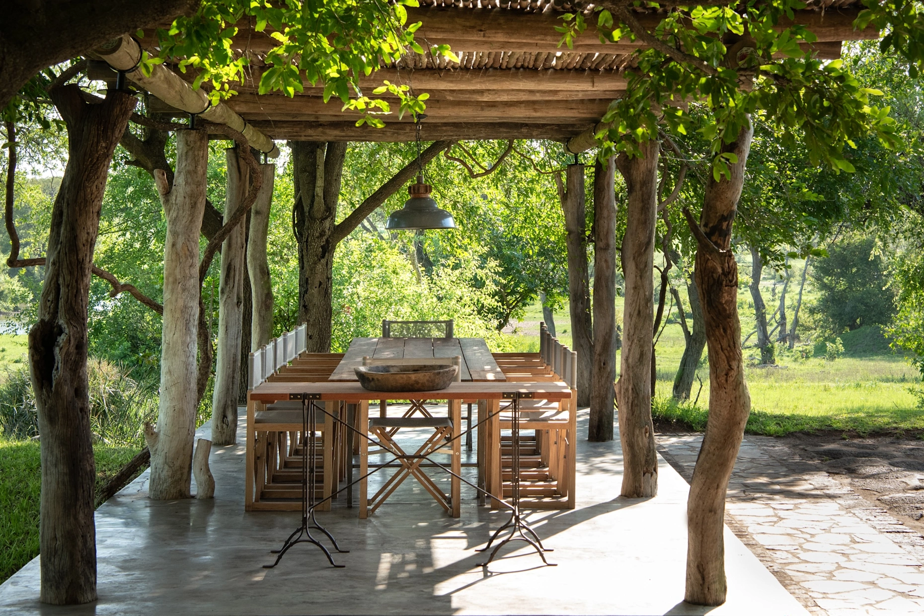 Sss lodge castleton dining pool deck ross couper 2