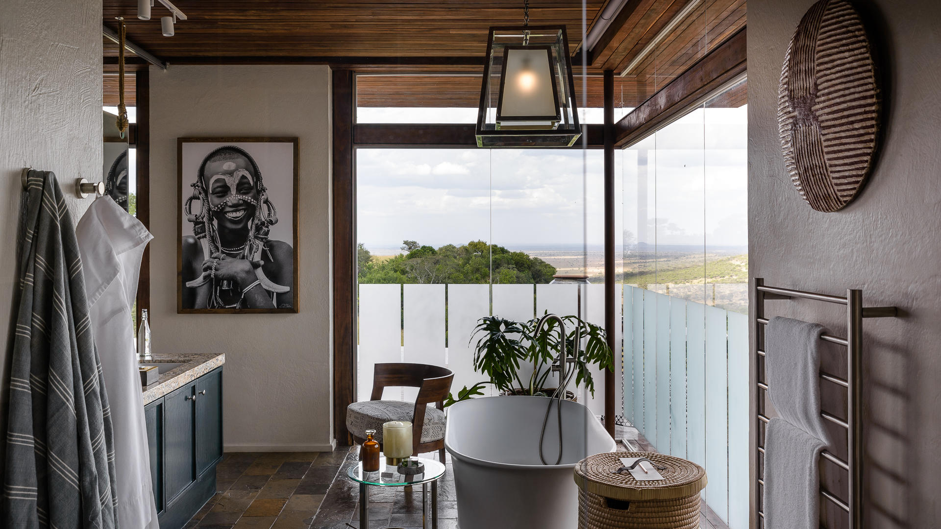Hillside suite singita sasakwa lodge bathroom 1