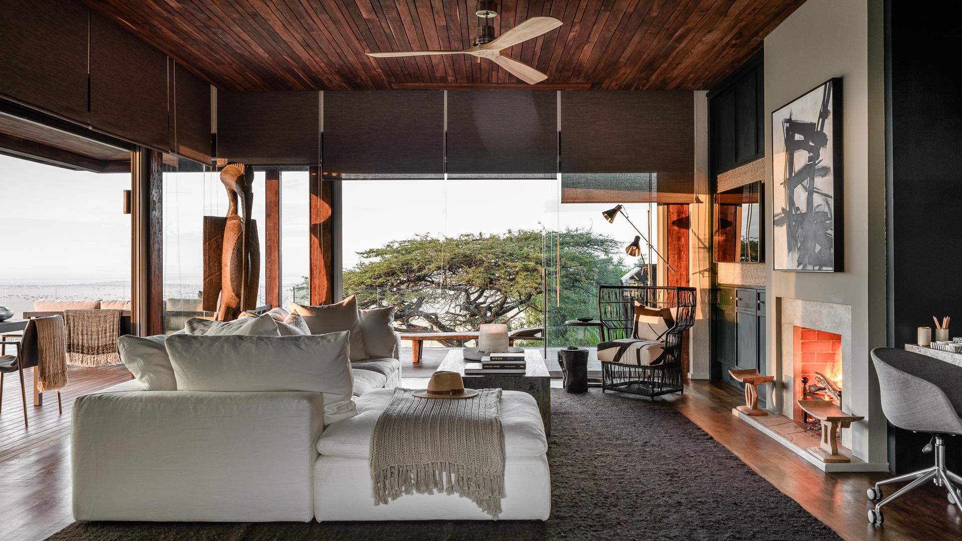 Hillside suite singita sasakwa lodge lounge area