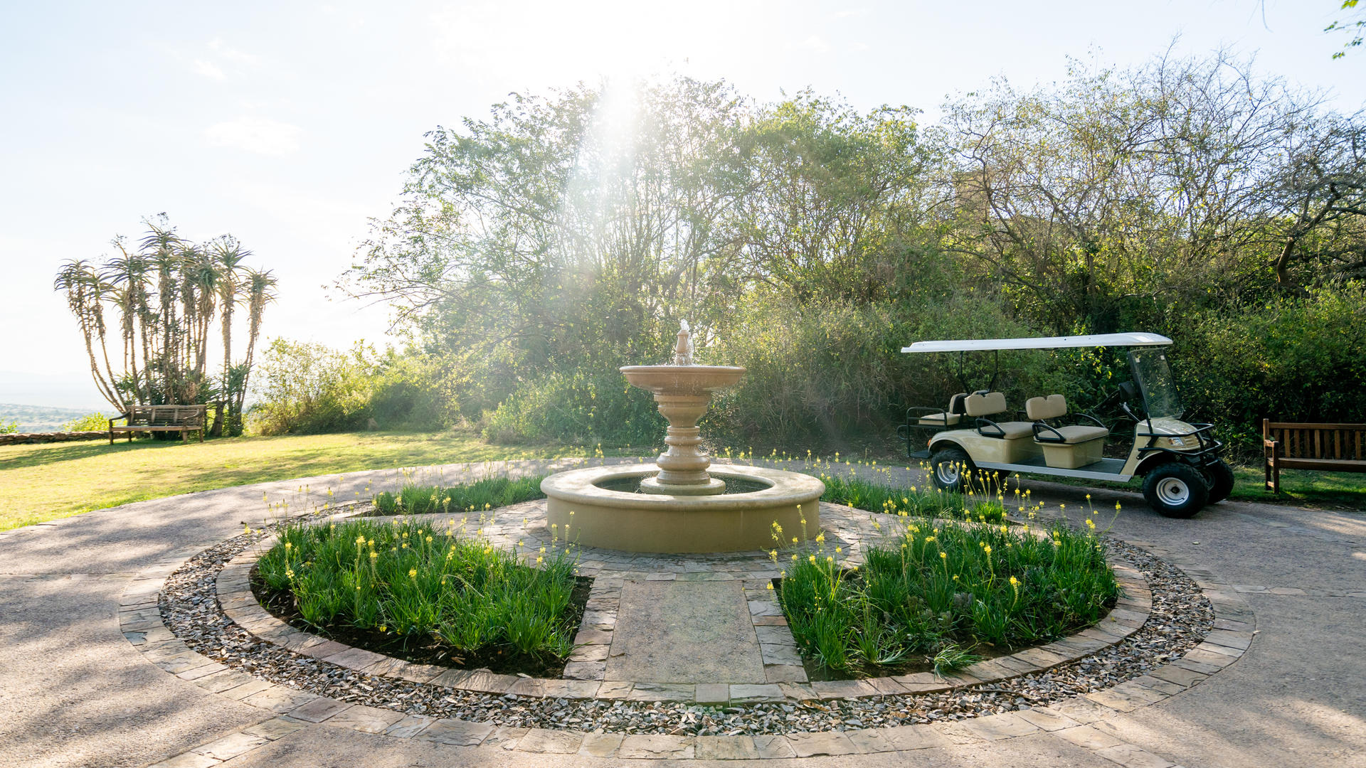 Sasakwa lodge turning circle daytime osse sinare