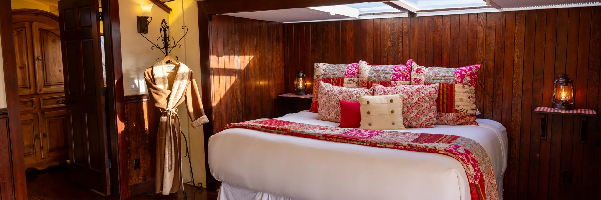 6 siwash lake canvas cabin bedroom jpg