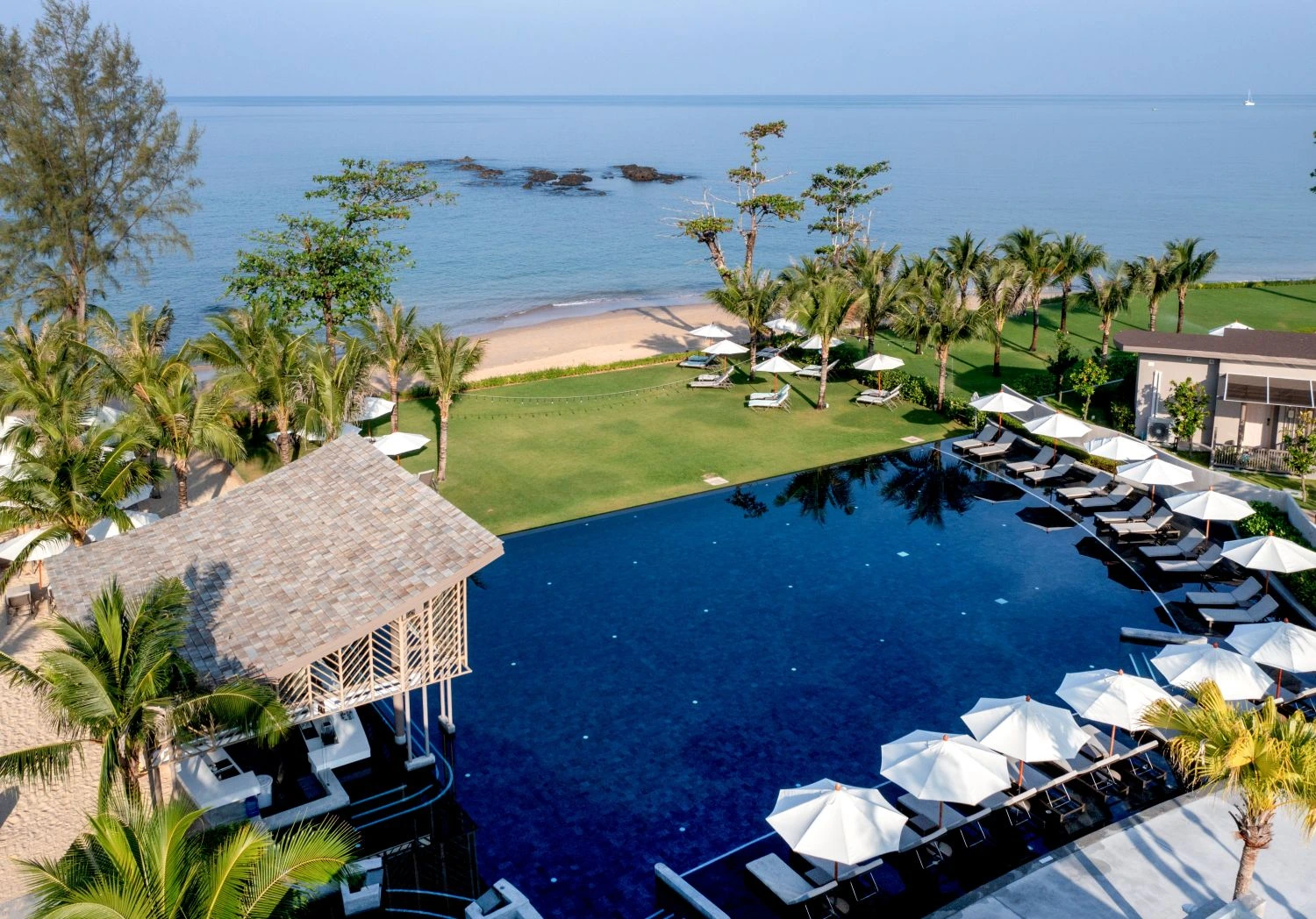 Thelittleshorekhaolak home2