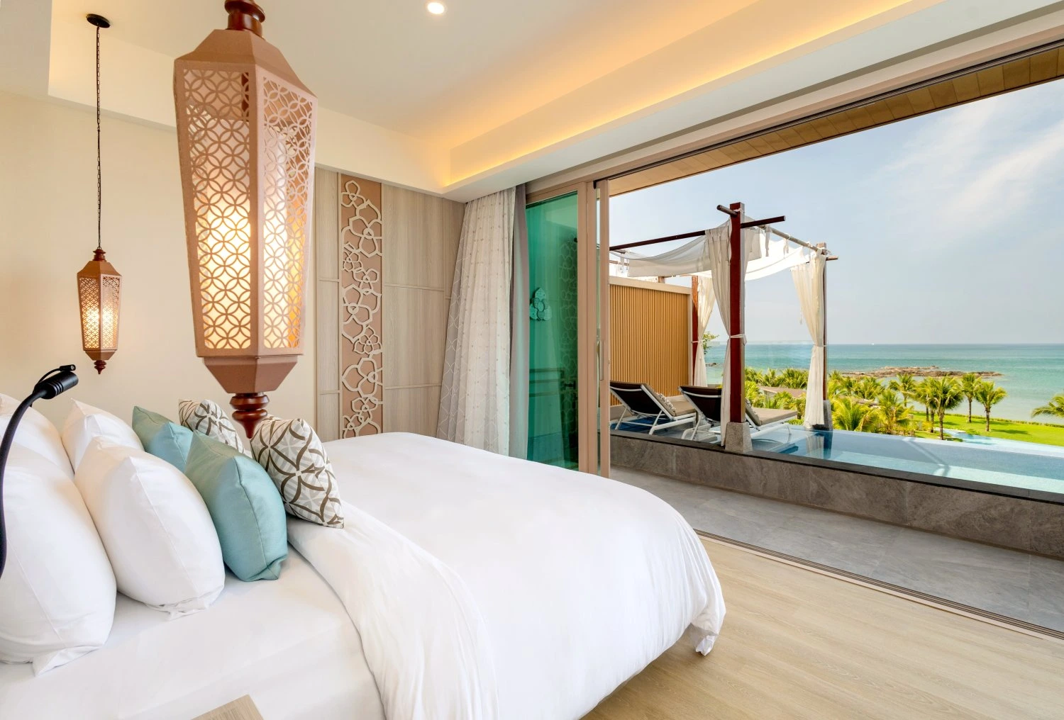 Thelittleshorekhaolak home4