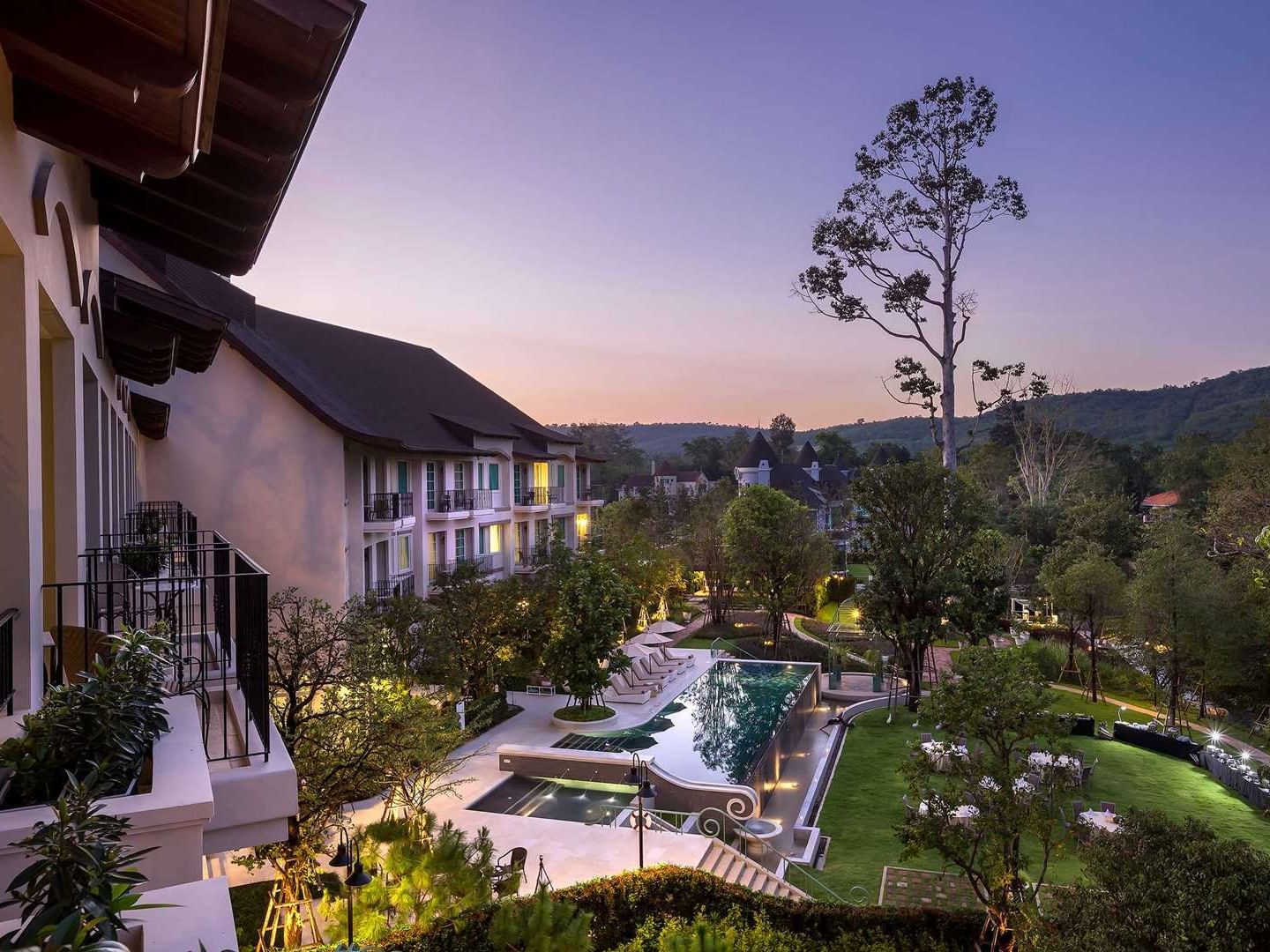 Overall u khao yai 11 standard