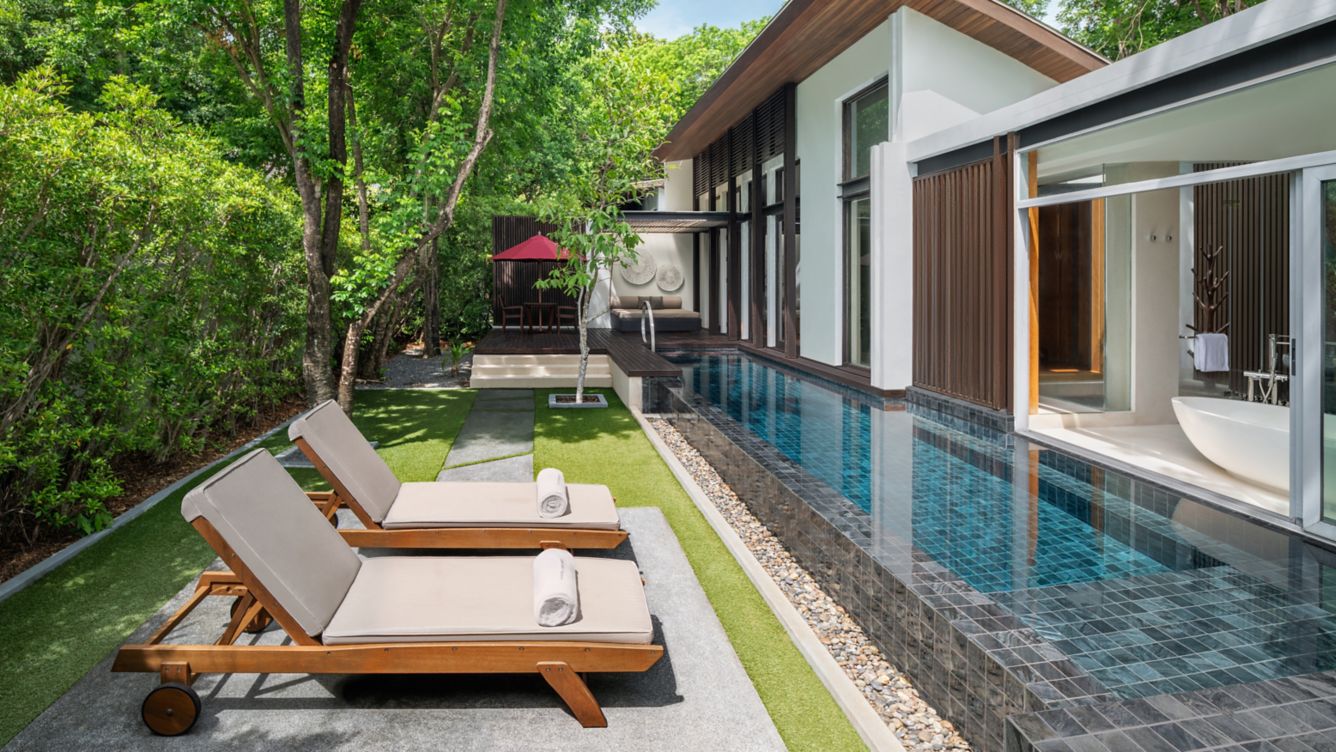Wh usmwh private pool :wide hor