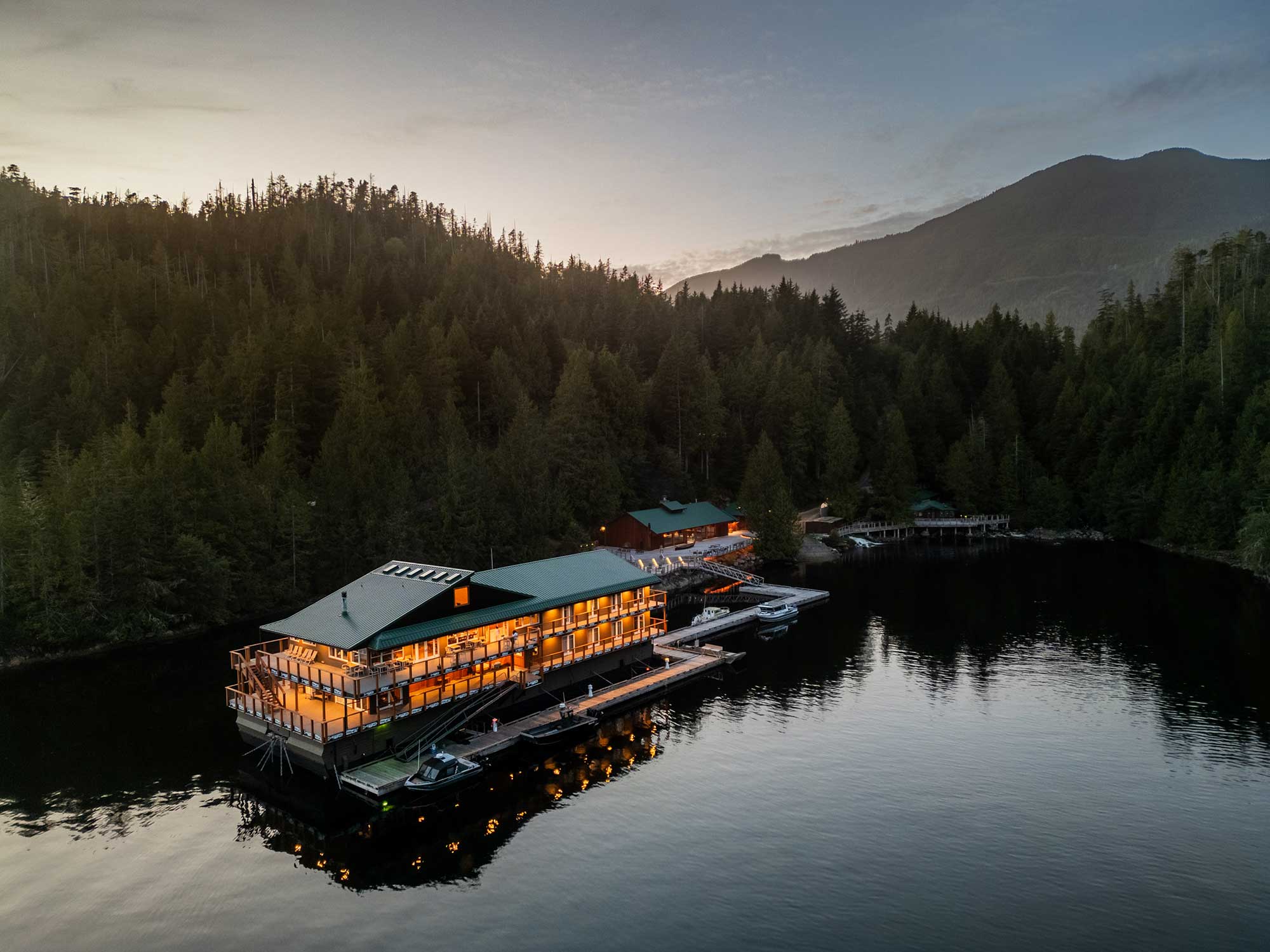 Tofino wilderness resort of 40