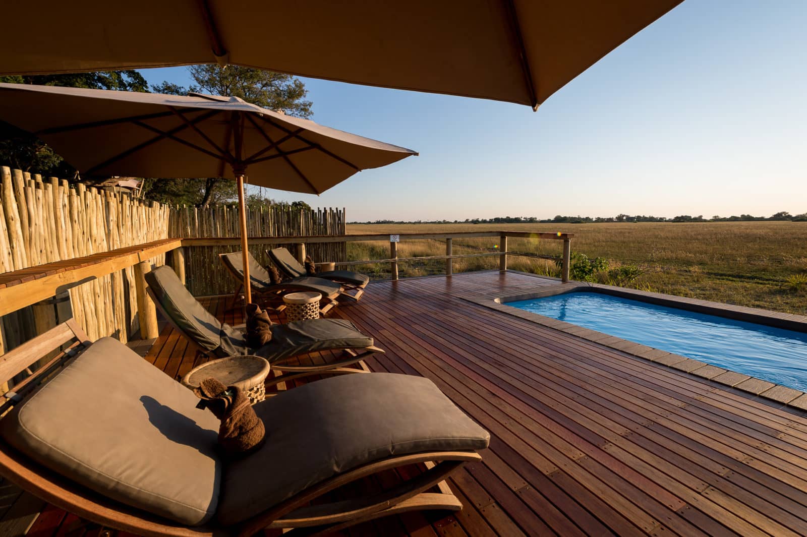 Kwetsani pool area and sundeck loungers