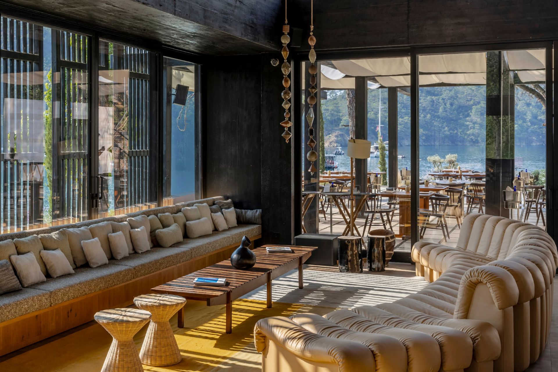 Ahama living dining glasshouse
