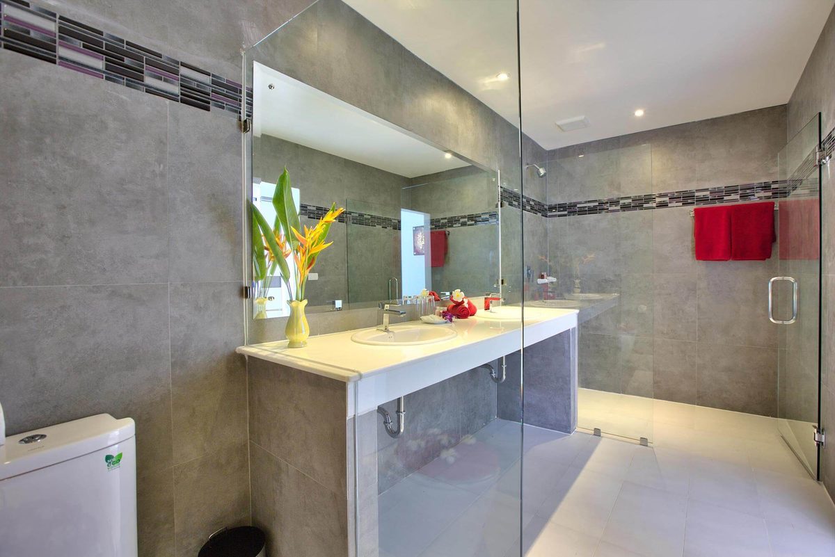 Private pool villa 13