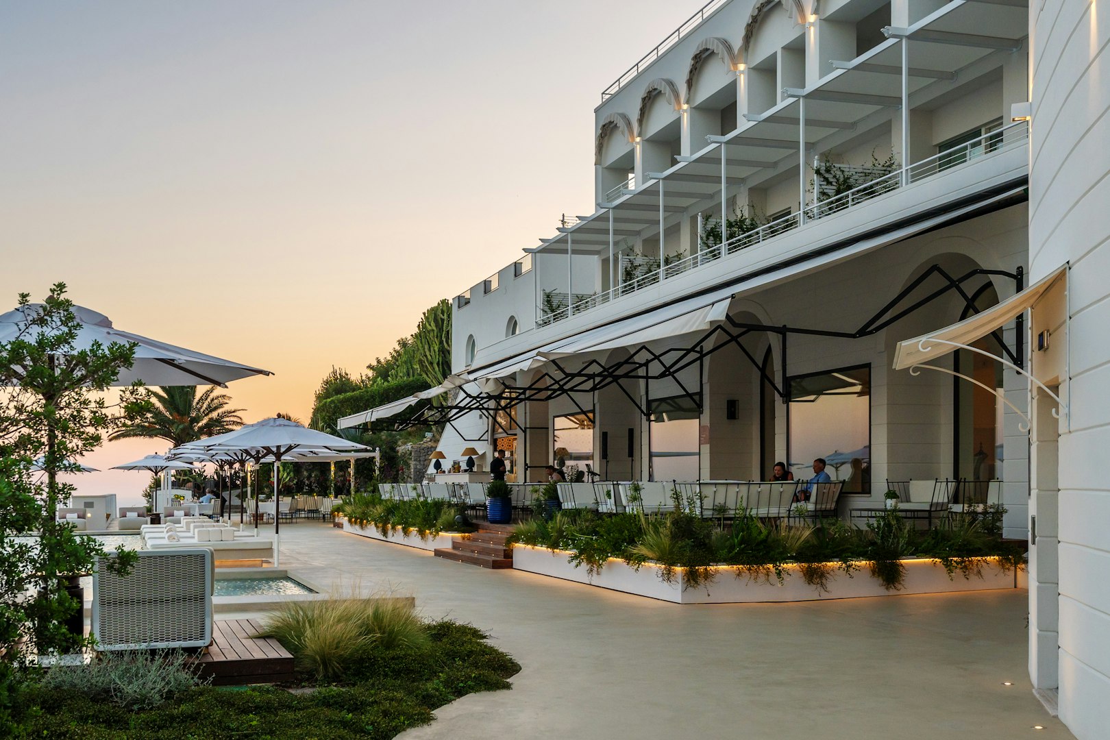 A2r38rsfluehozupxdxe6g acquarasarestaurantoutdoor jpg