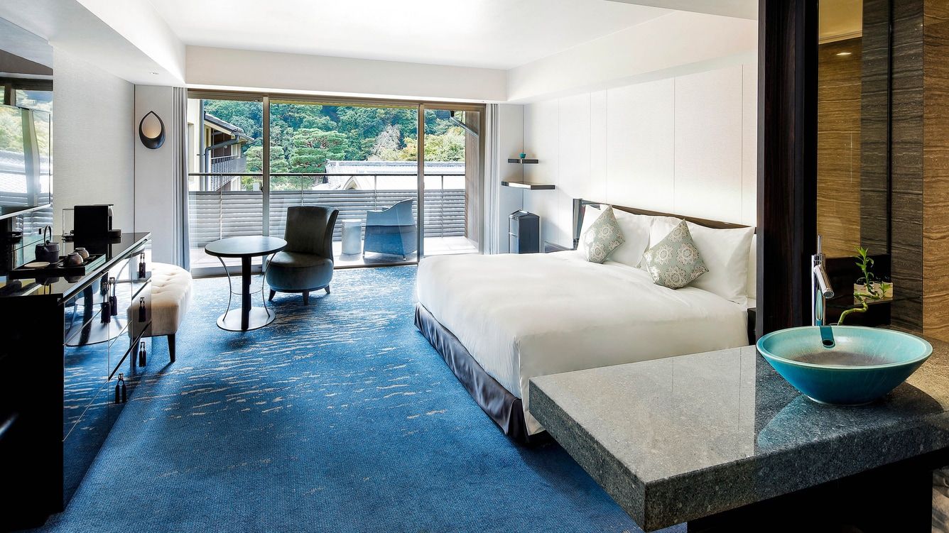 Ukylc tsukinone king guestroom hor wide