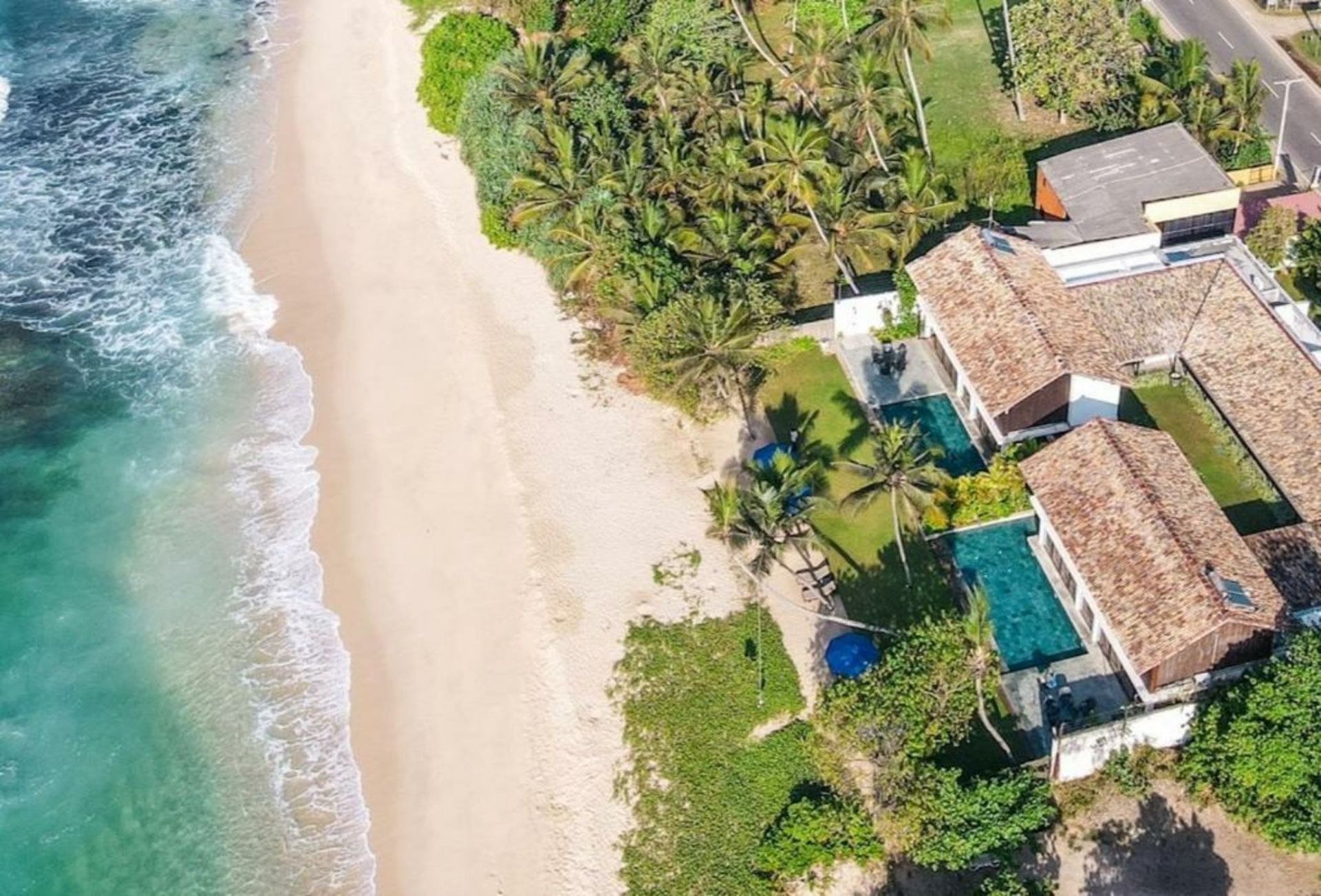 Ubuntu Beach Villas by Reveal | LAT.40