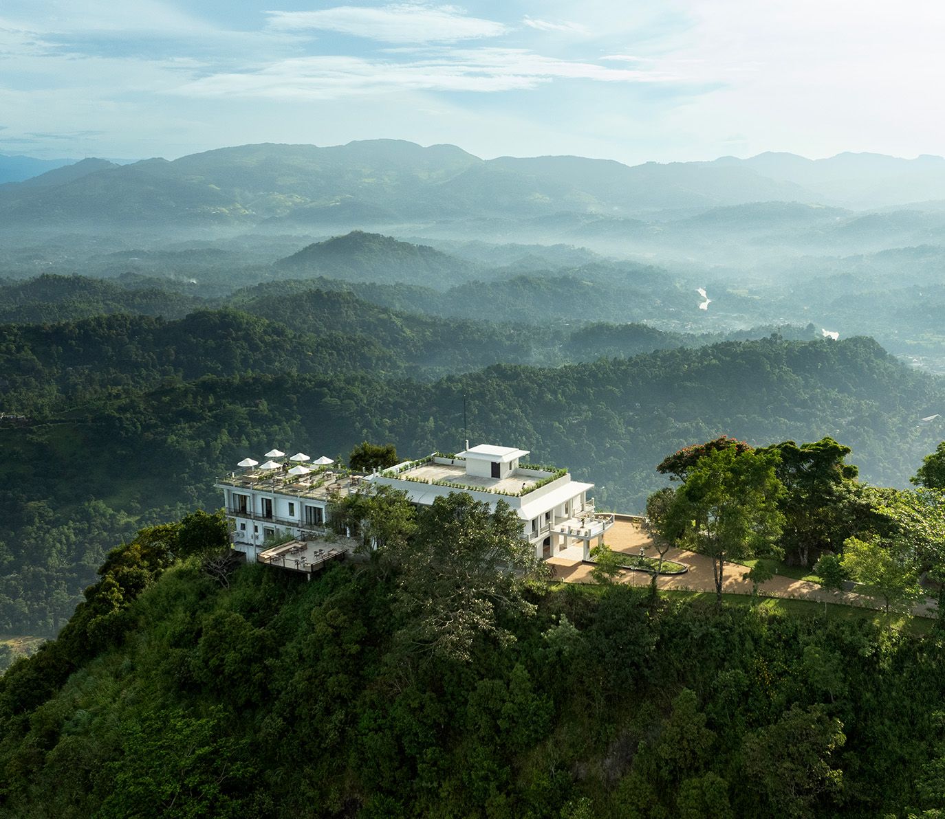 W15 Ambuluwawa en Kandy