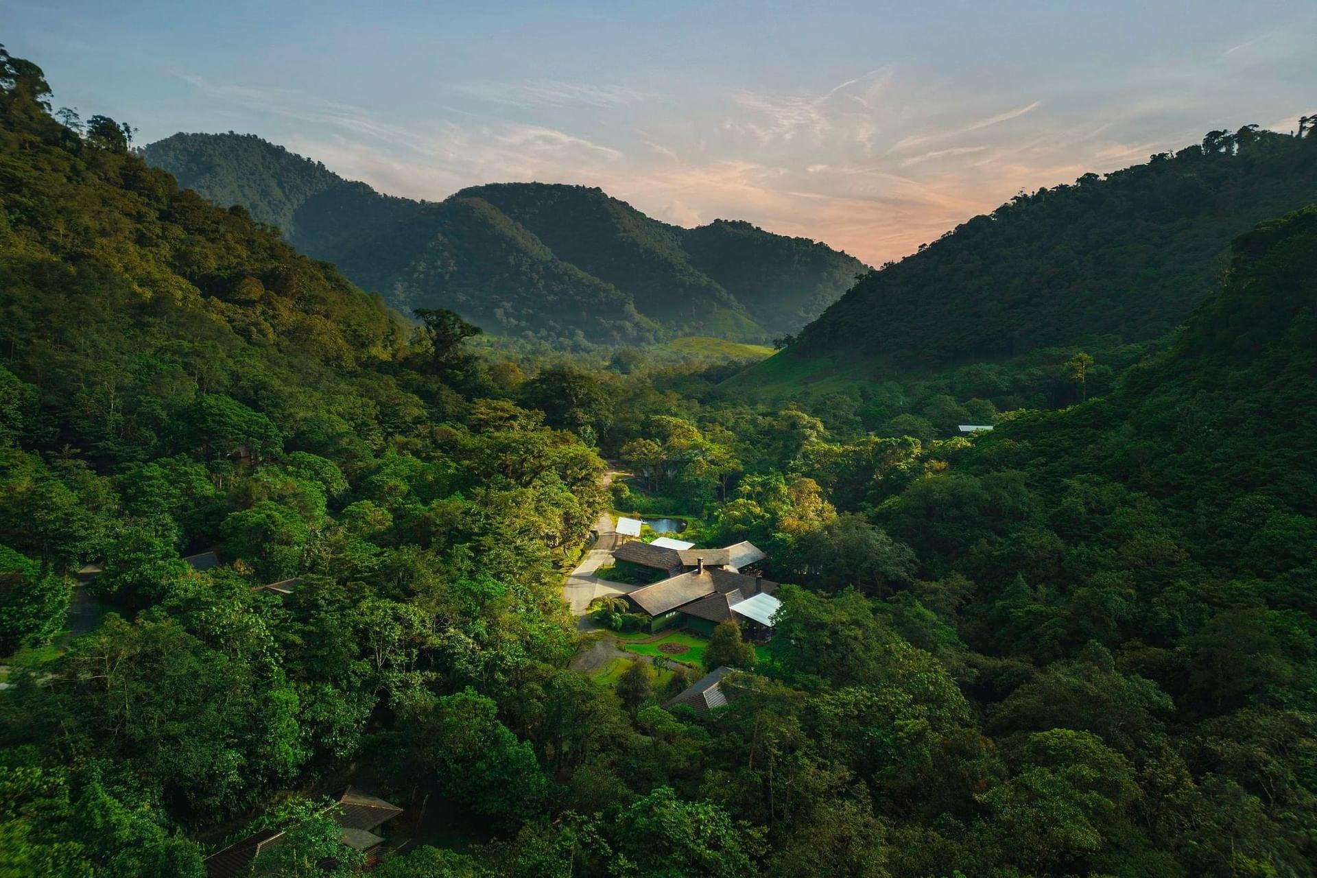 El Silencio Lodge & Spa en Bajos del Toro