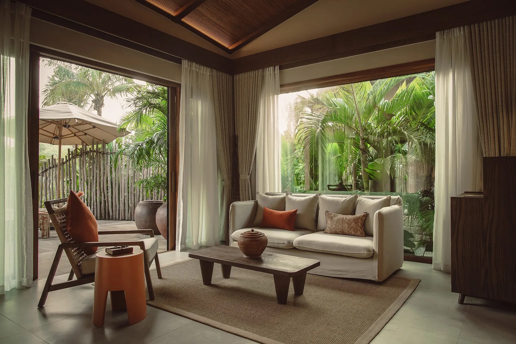 Nipa Pool Villa 6 Living Room 5