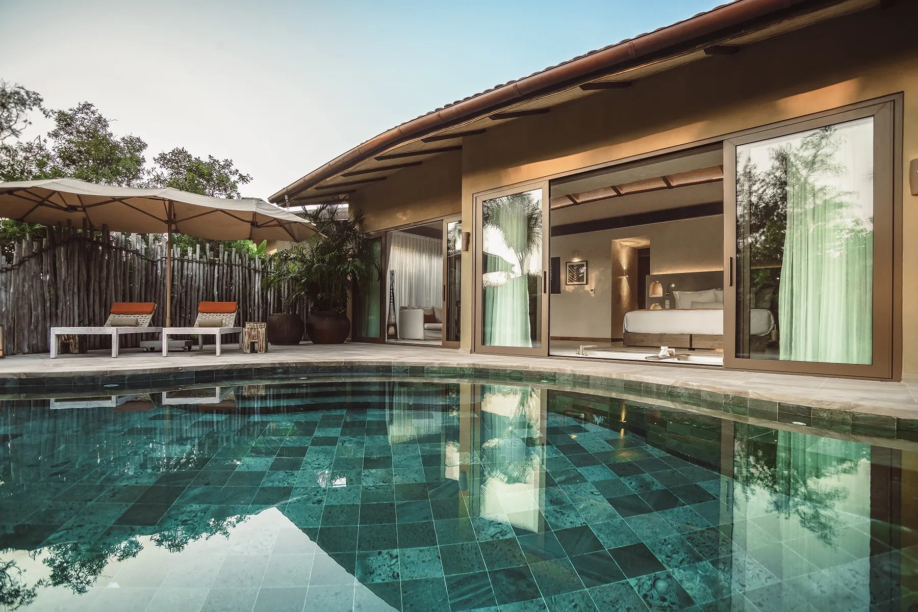 Nipa Pool Villa 3 Outside 2
