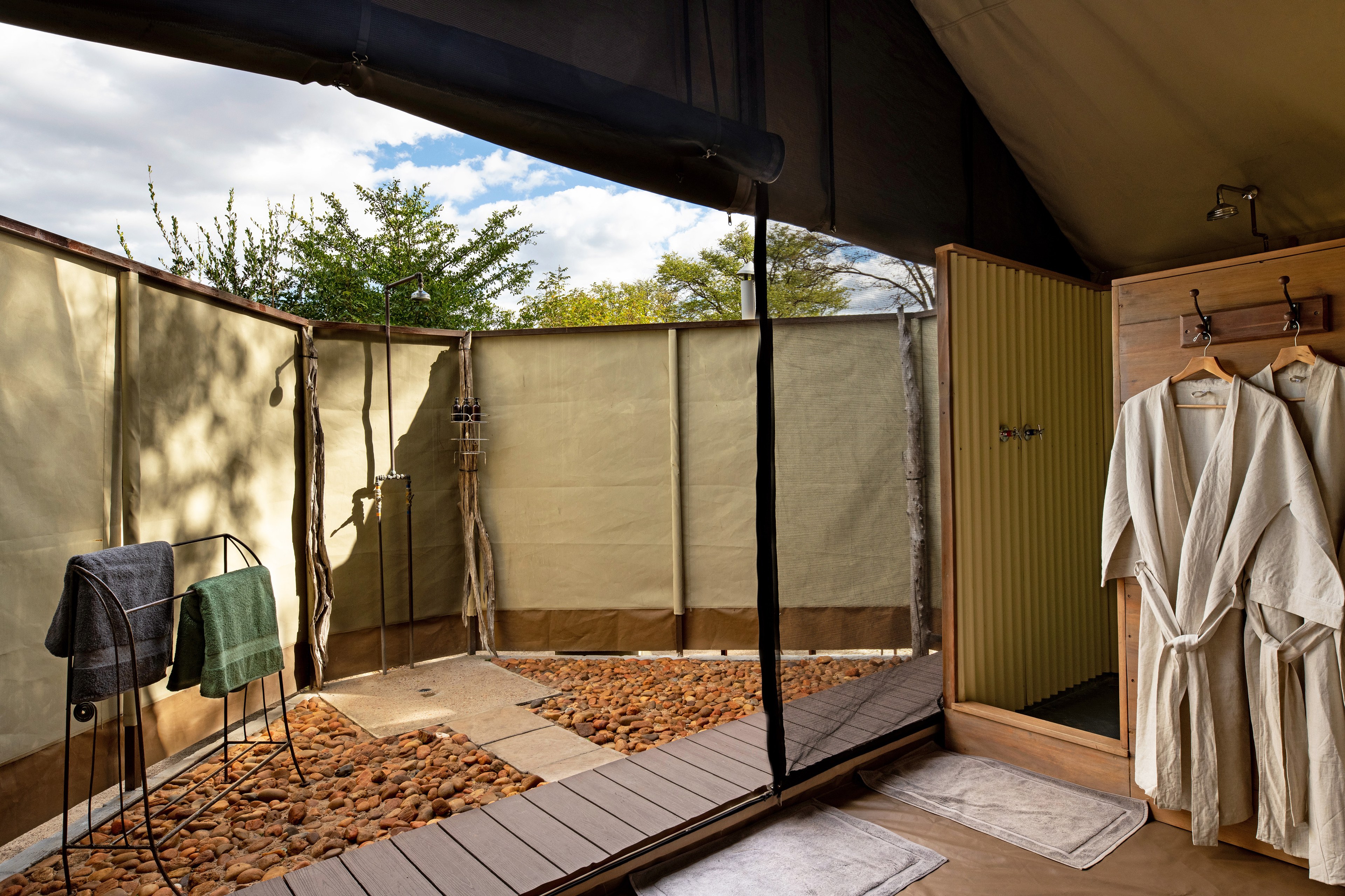 Ingwe Pan Camp, Mana Pools