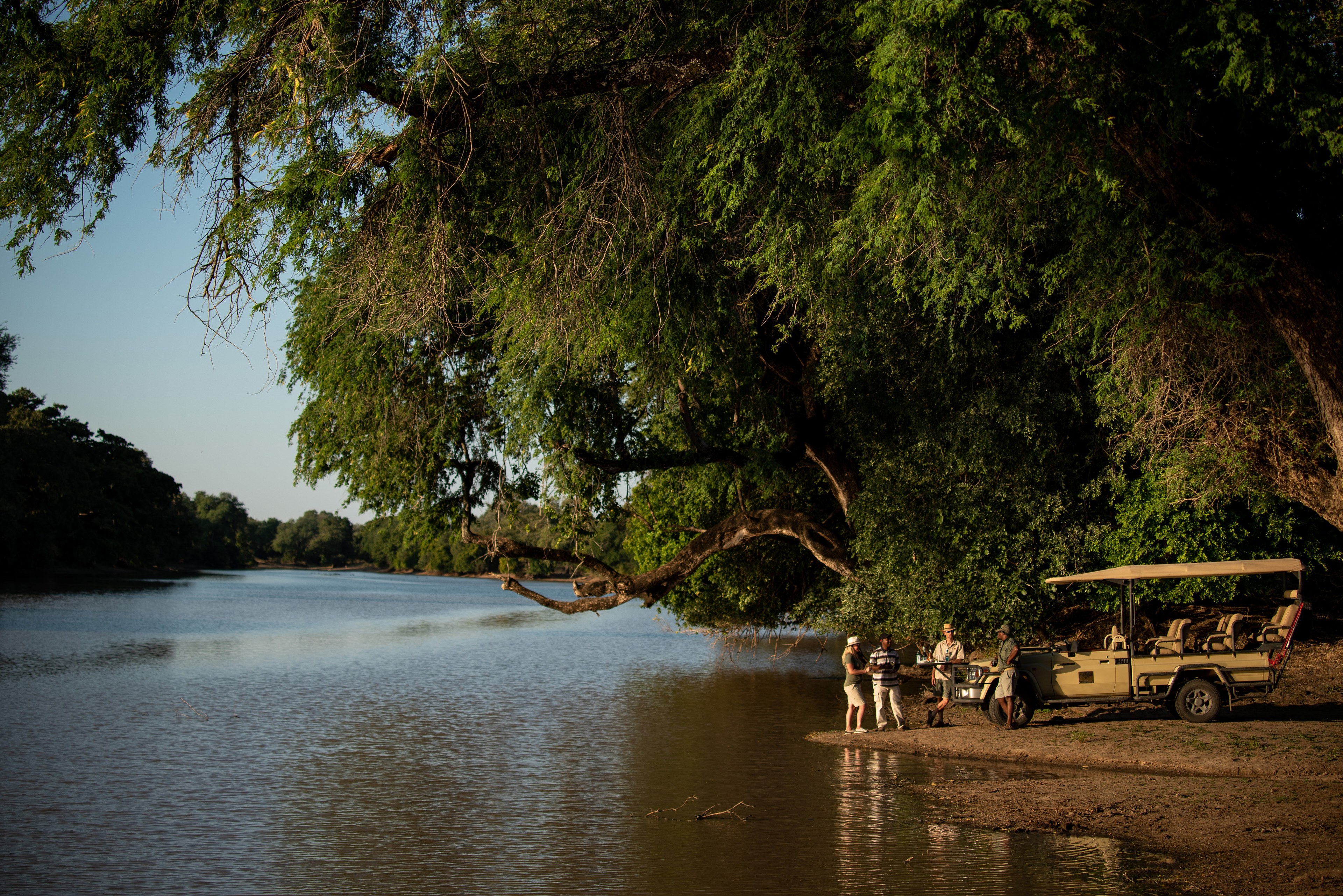 Ingwe Pan Camp, Mana Pools