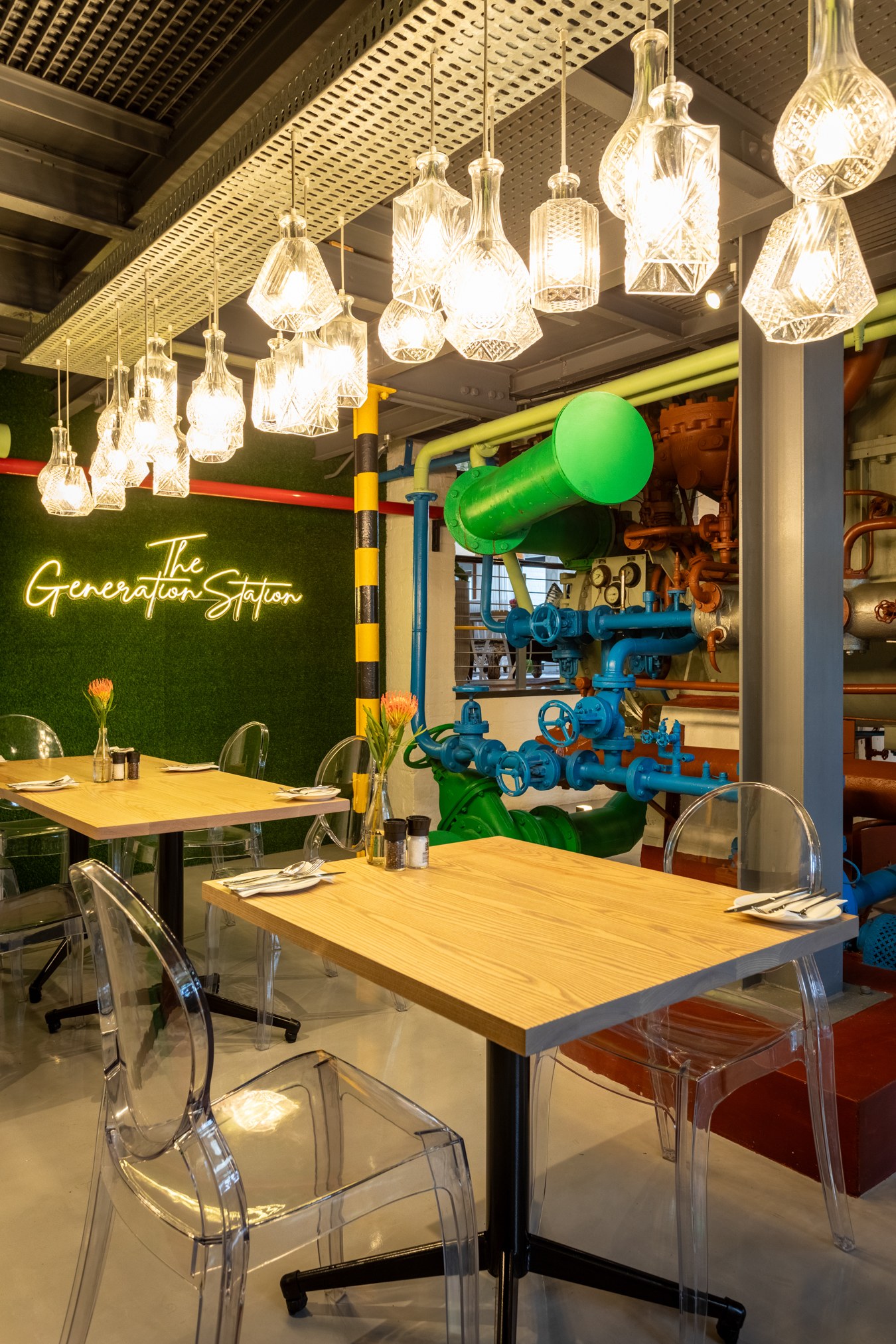 Turbine MvR Dining Island Cafe 092
