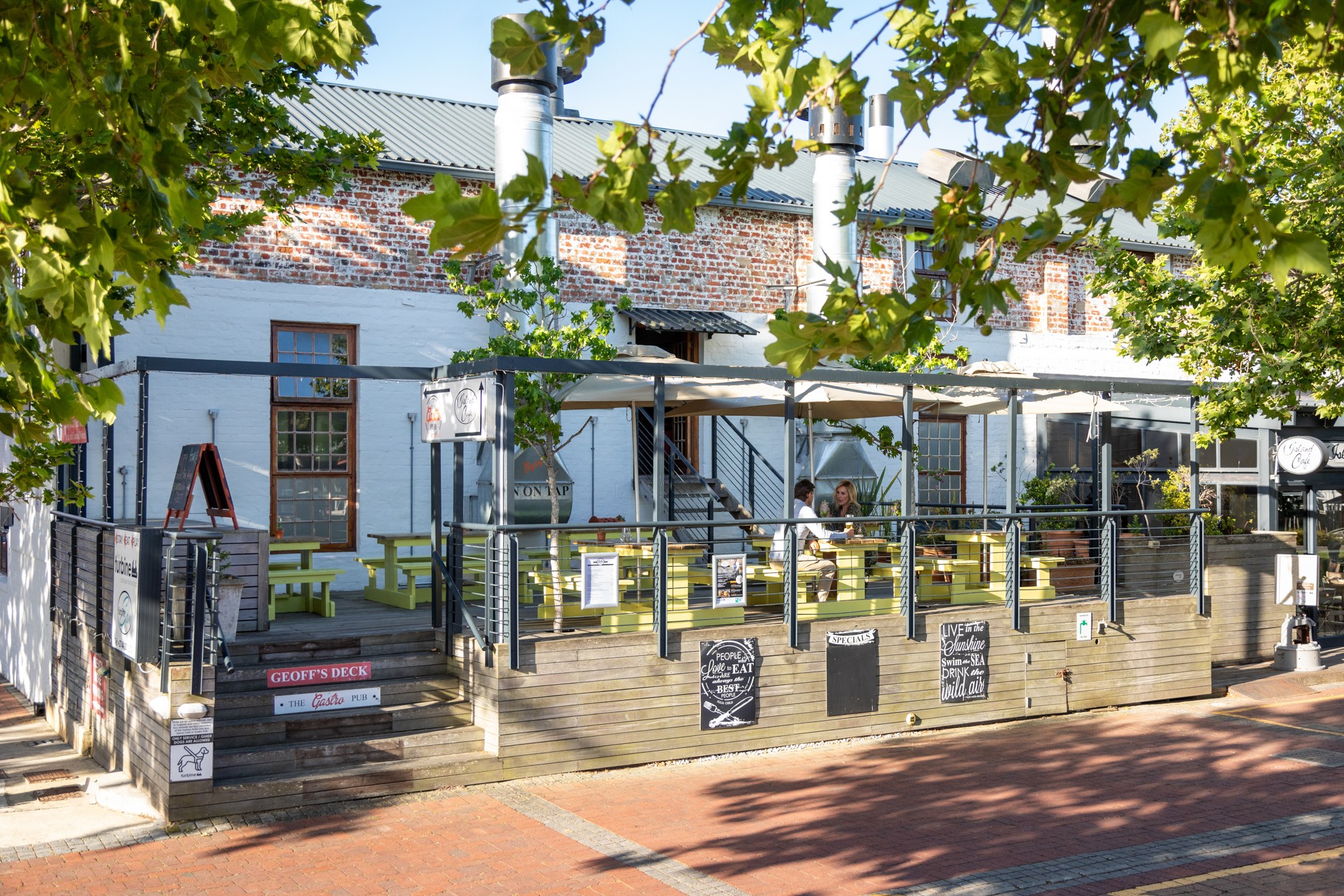 Turbine MvR Dining Gastro Pub 001