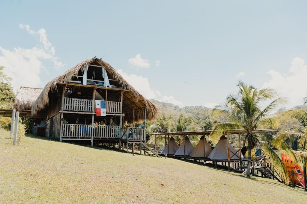Bayano Ecolodge en Lago Bayano