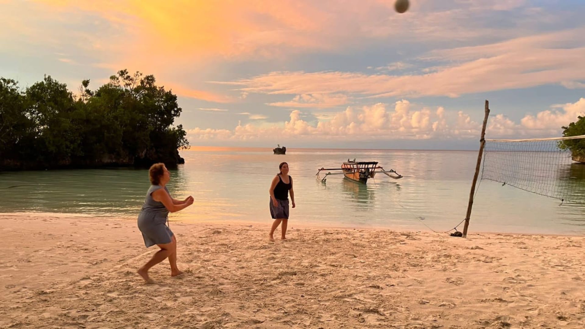 Lia Beach, Islas Togean
