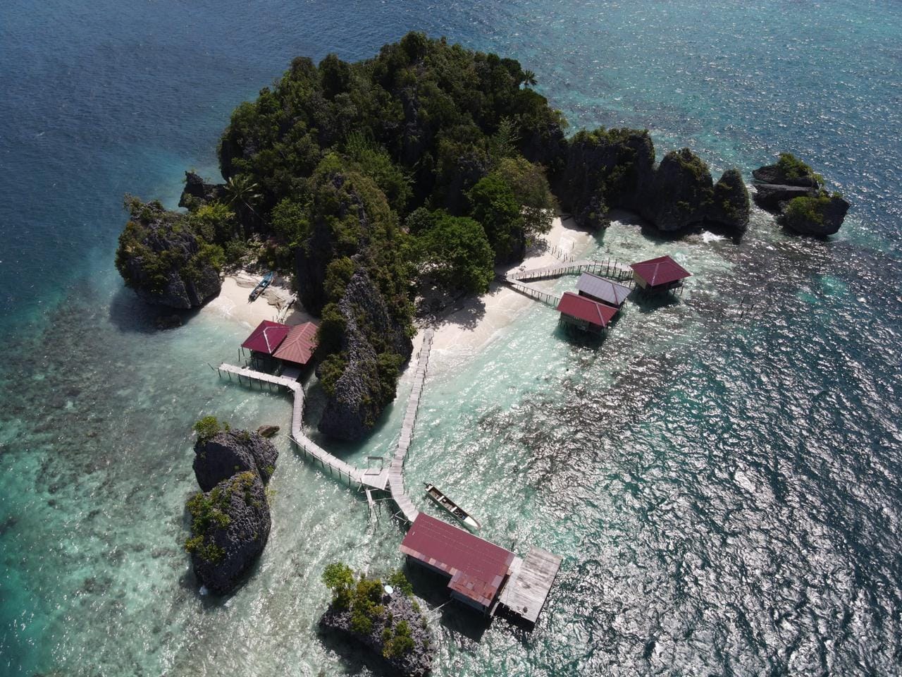 Nut Tonton Homes, Raja Ampat