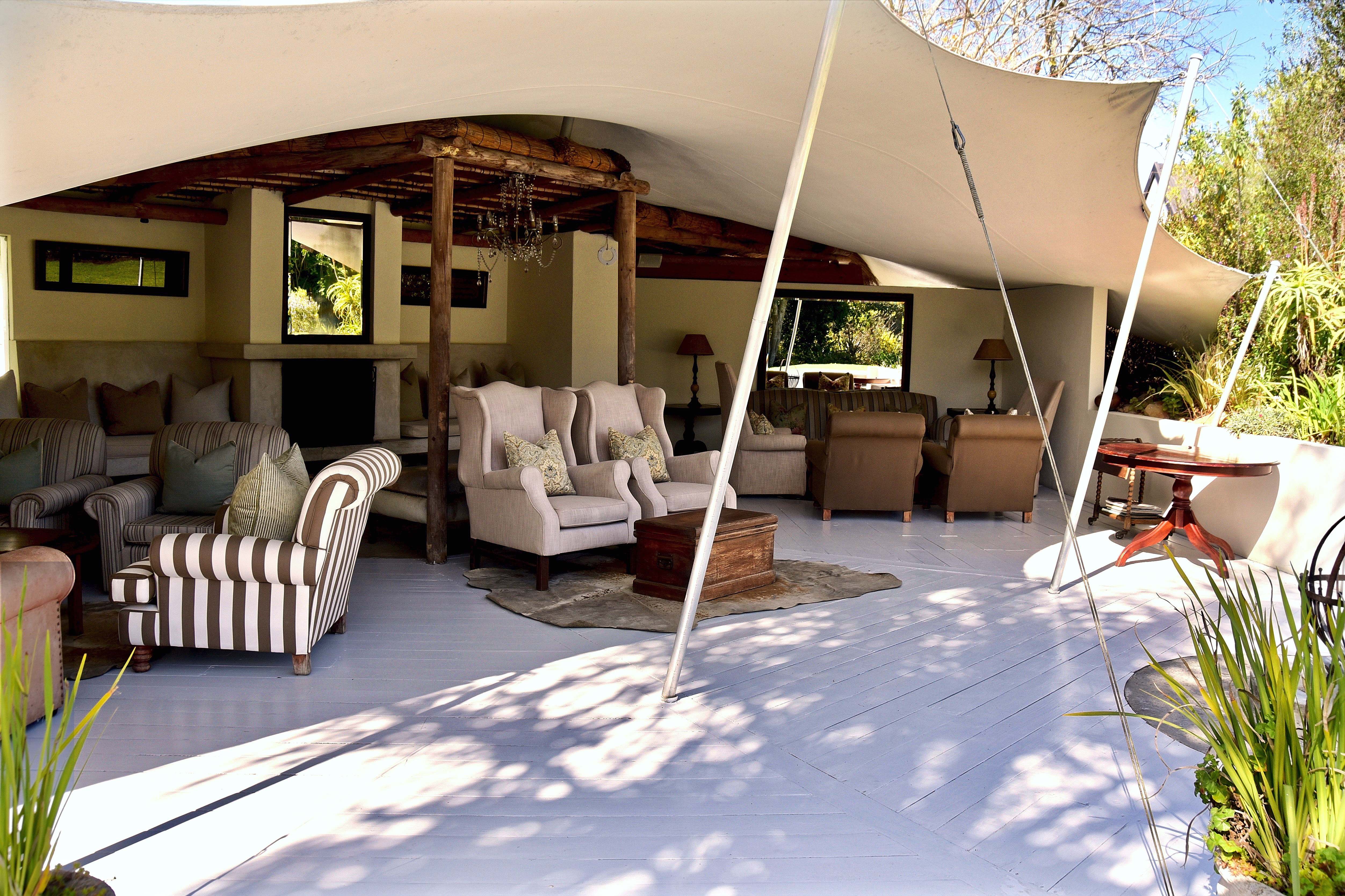 Hunter's Boma interior
