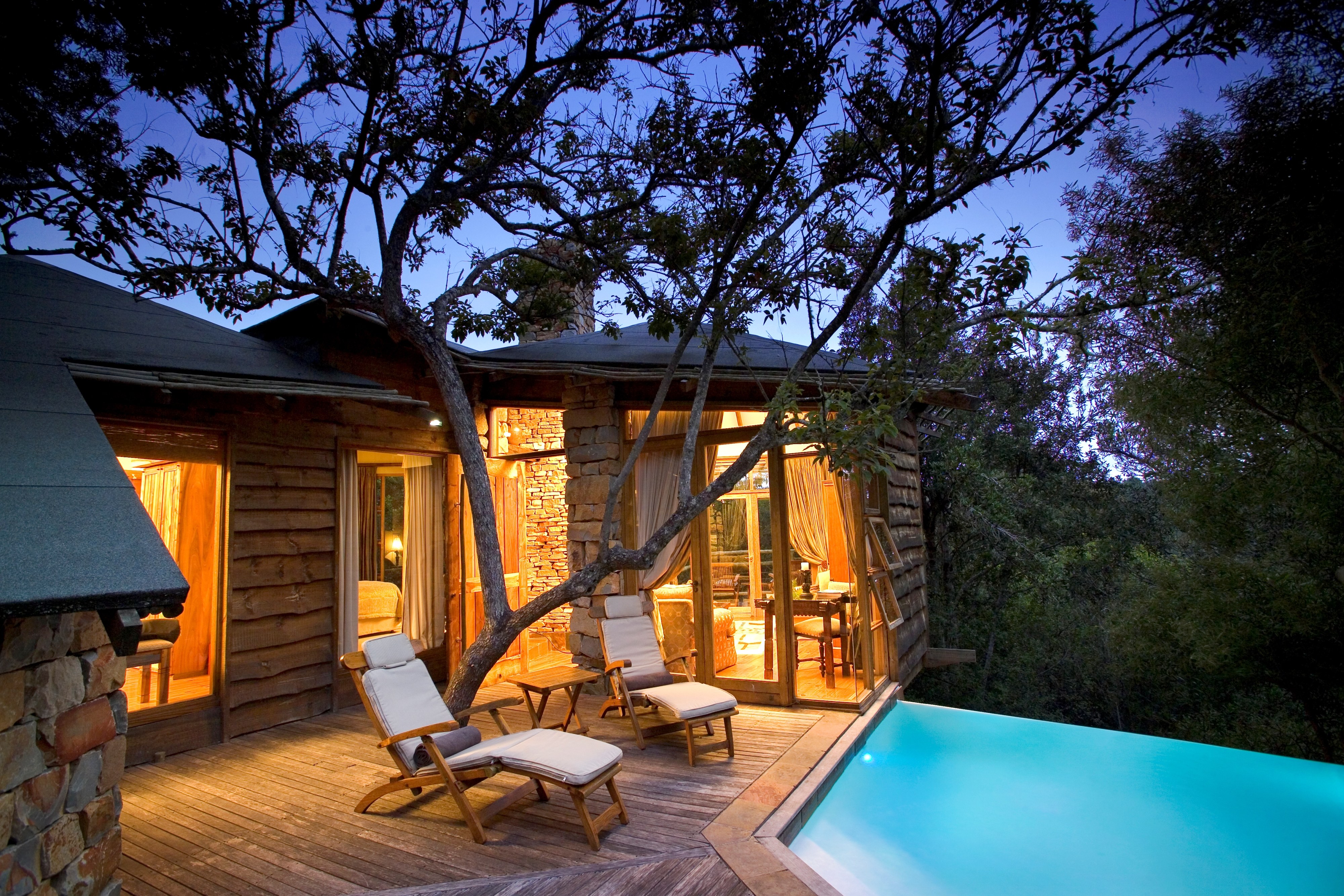 TTL Suite Private Pool Area