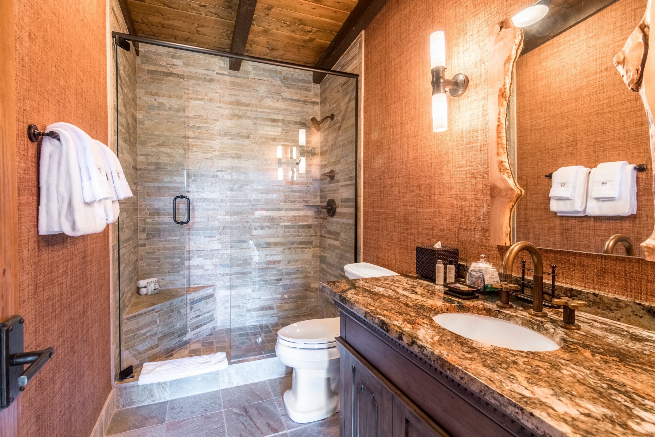 Cabin Suite Pearce Bath  1